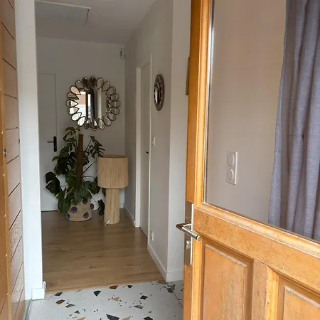 Jeane-rose, Maison En Bois Avec Piscine Holiday home