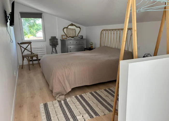 Jeane-rose, Maison En Bois Avec Piscine Andernos-les-Bains