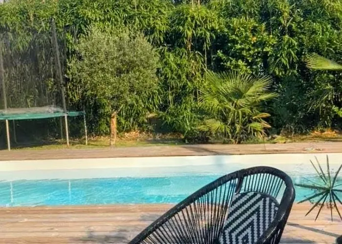 Vakantiehuis Jeane-rose, Maison En Bois Avec Piscine Andernos-les-Bains