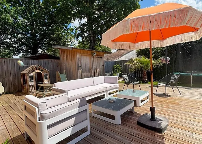 Jeane-rose, Maison En Bois Avec Piscine Andernos-les-Bains
