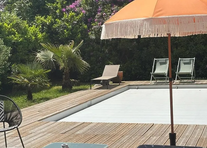 Jeane-rose, Maison En Bois Avec Piscine Andernos-les-Bains
